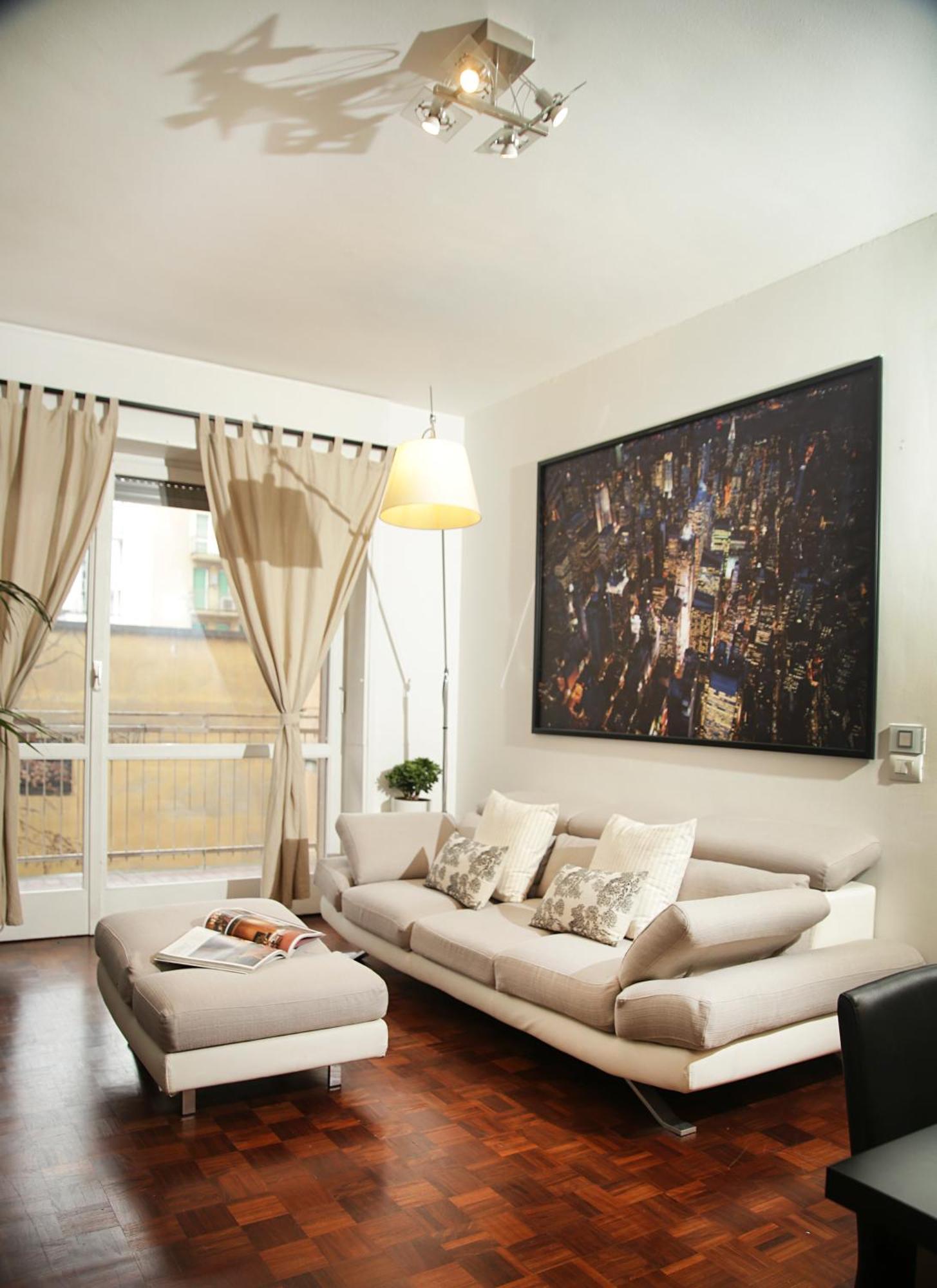 Taormina 36 - Ampio Trilocale Zona Isola E Niguarda Con Balcone! Apartamento Milão