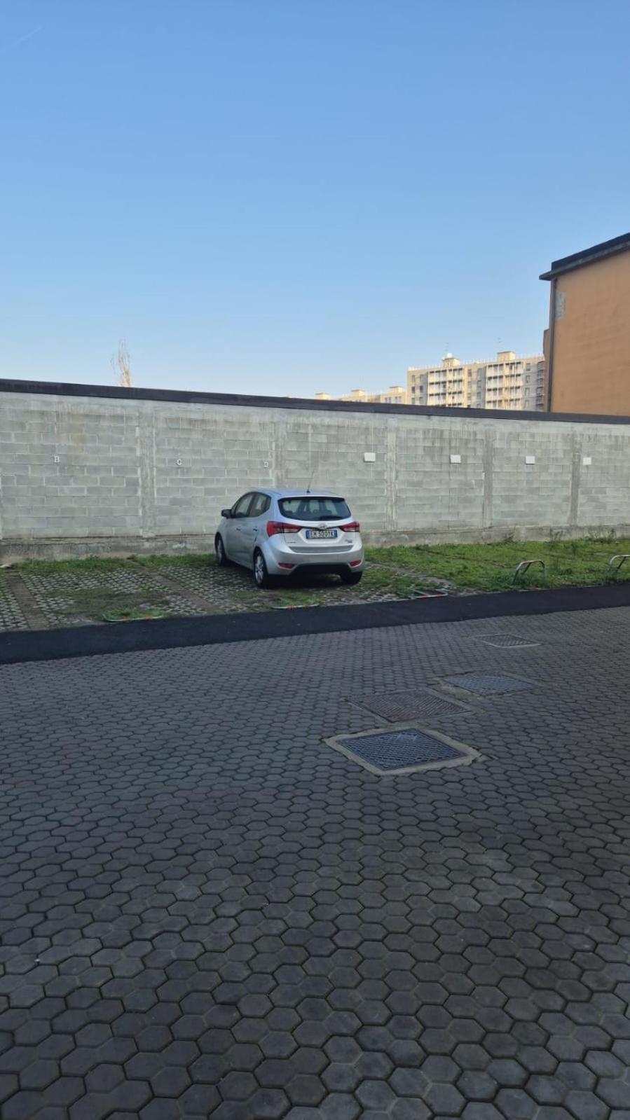 Apartment --free Private Parking-wi- Fi And A-c *