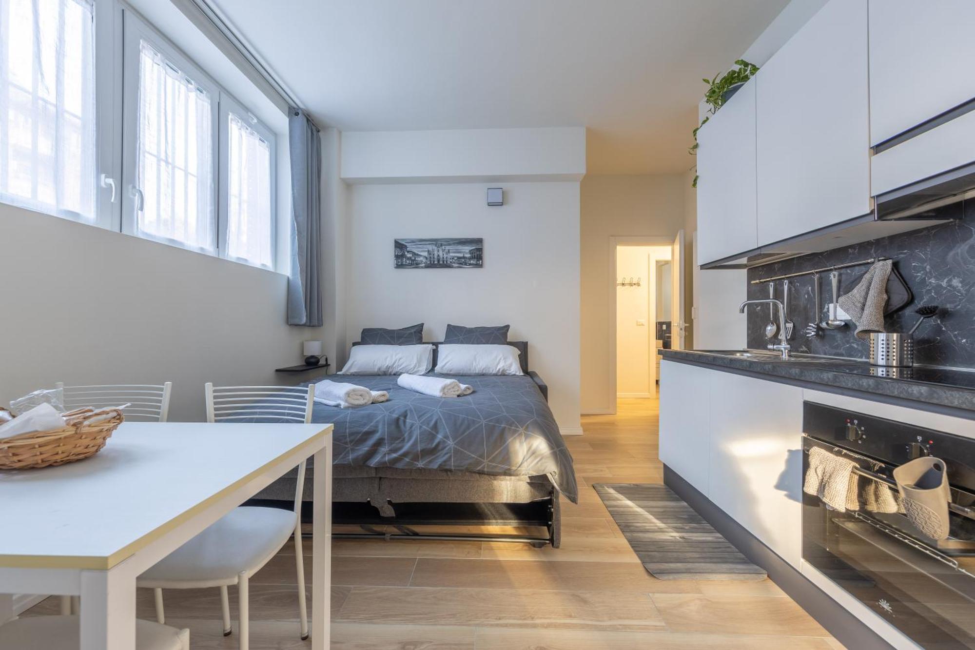 - San Siro Corner, With Private Parking Apartamento *