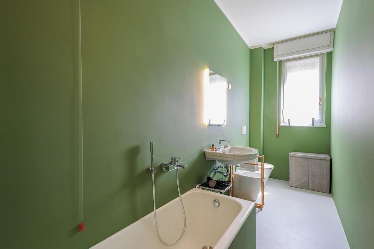 Apartment Station 3 Bedrooms & 2 Bathrooms - B Milan