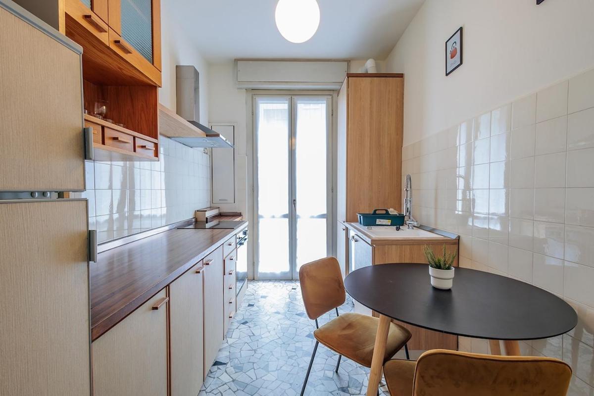 Apartment Station 3 Bedrooms & 2 Bathrooms - B *