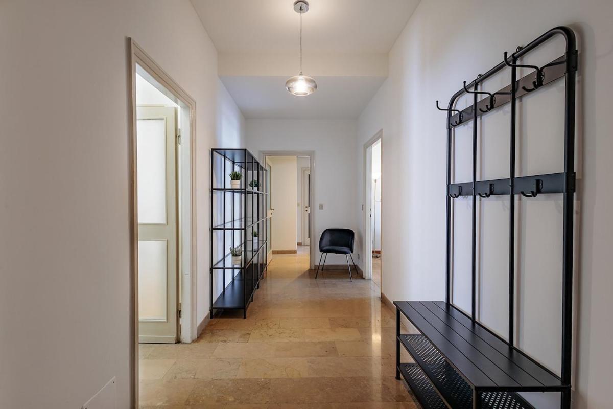 Apartment Station 3 Bedrooms & 2 Bathrooms - B Milan