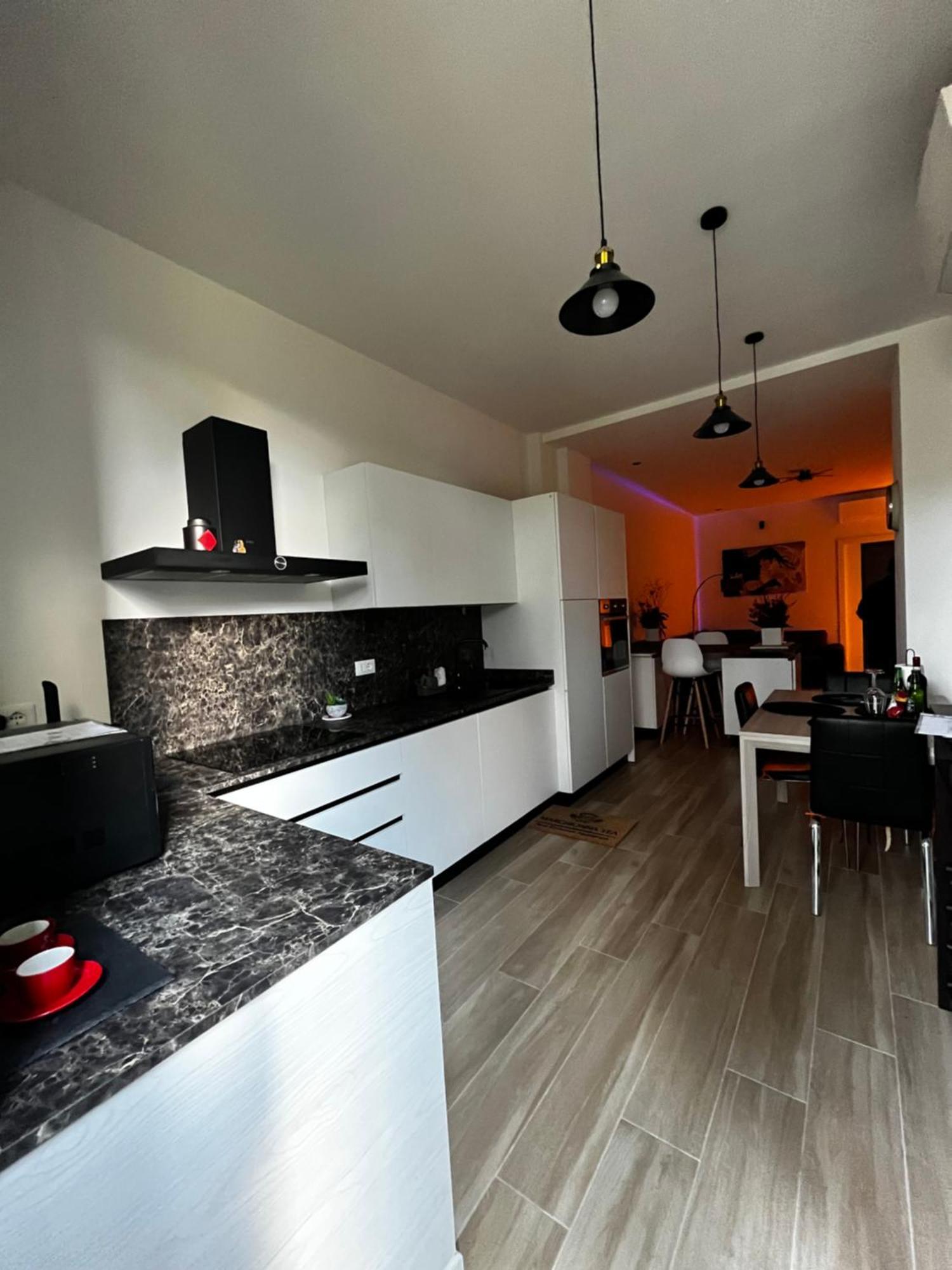 Yea - Your Exclusive Loft Next To Station Appartamento *