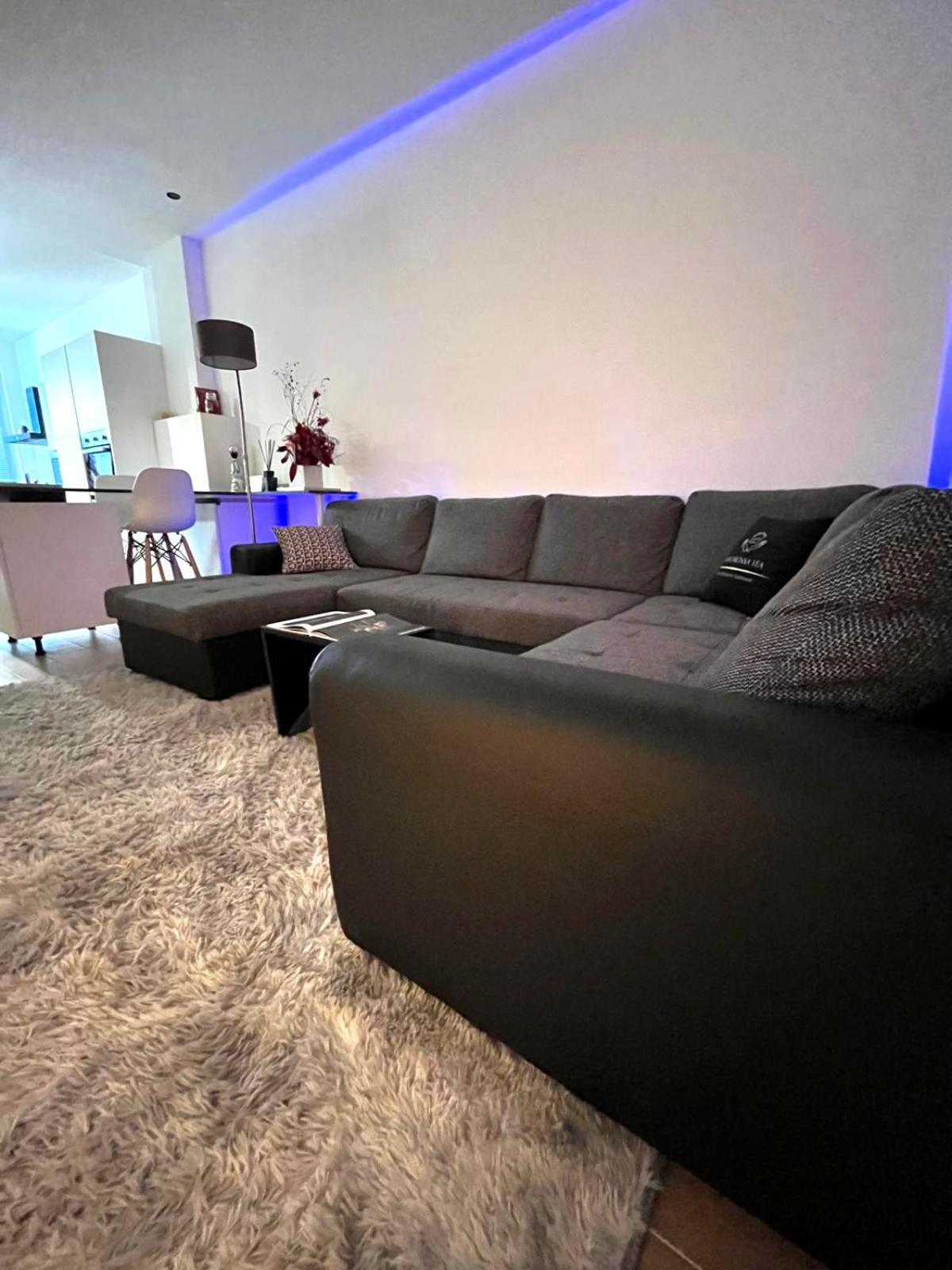 Yea - Your Exclusive Loft Next To Station Appartamento *