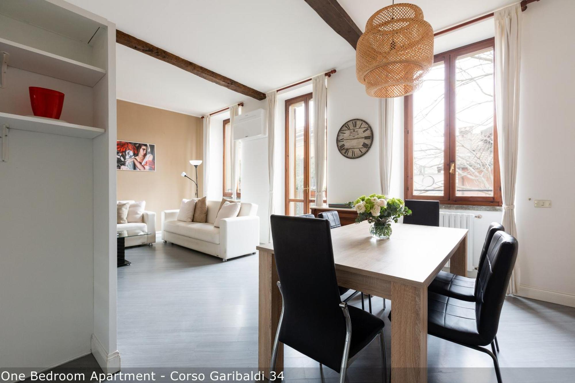 Apartment Brera In Garibaldi Milan