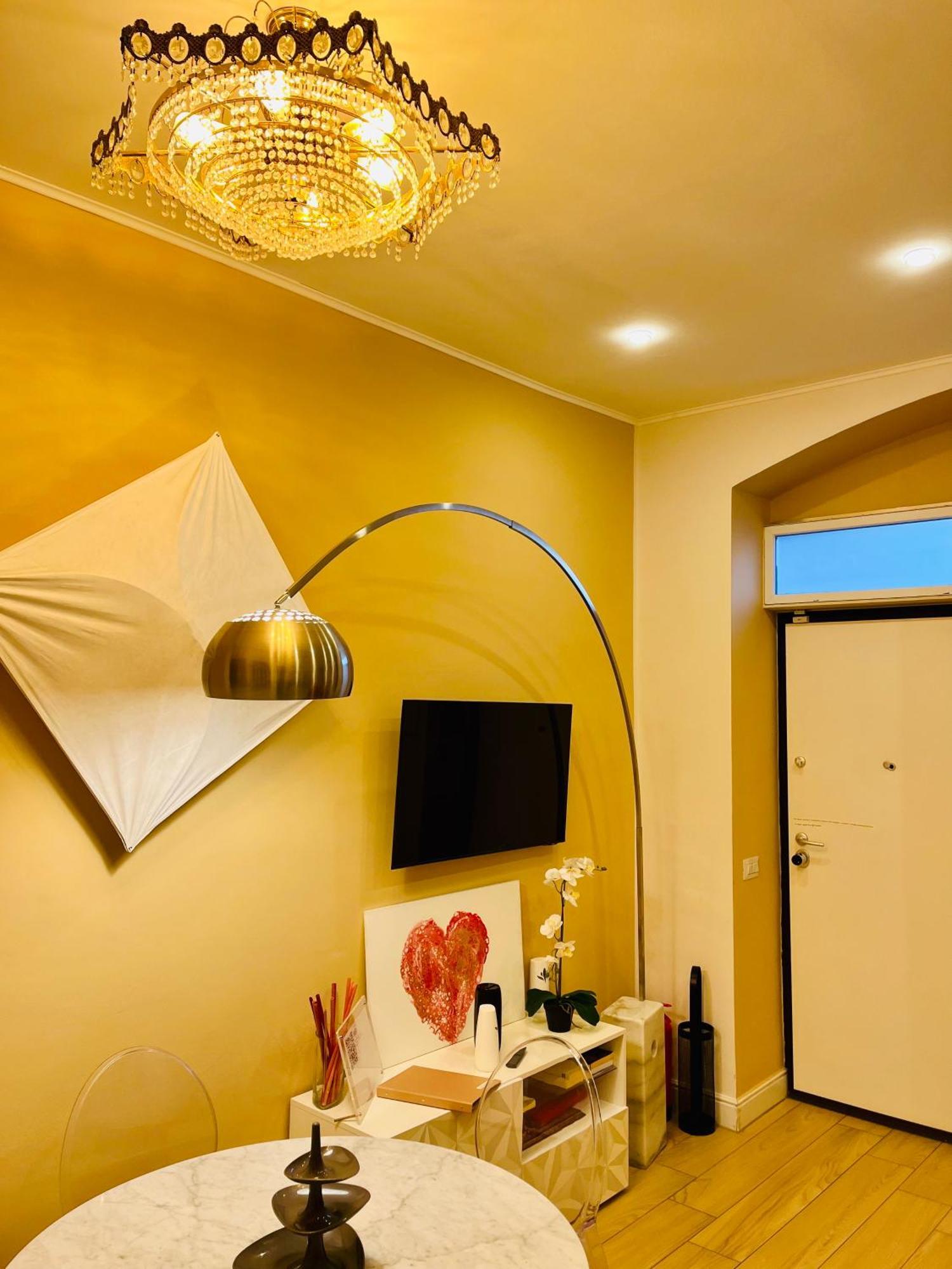 Apartment Centralissimo E Raffinato Bilocale - Scarlatti Lux - Stazione & Shopping District *