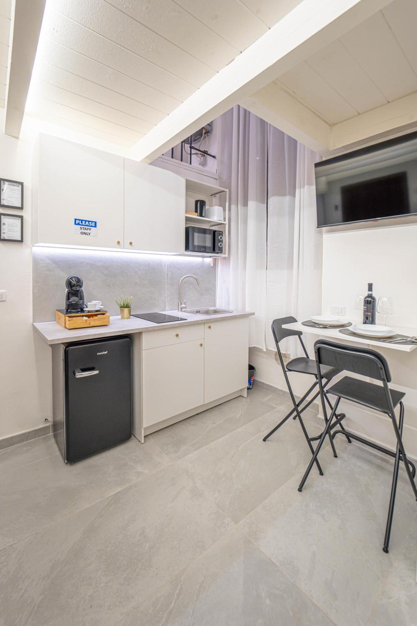 Apartment Metro Yellow Milan