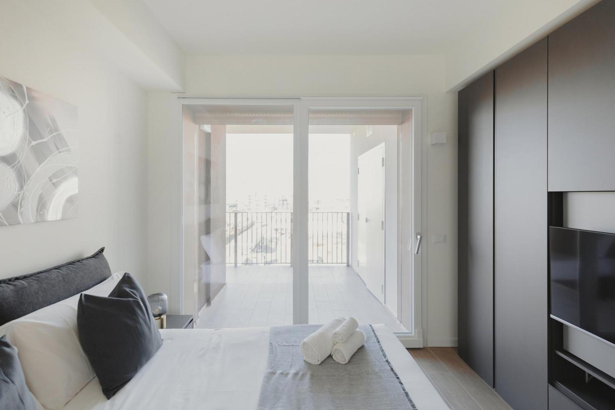 Apartment Gohost - Modern And Bright Apartments With Terrace And Balcony Milan