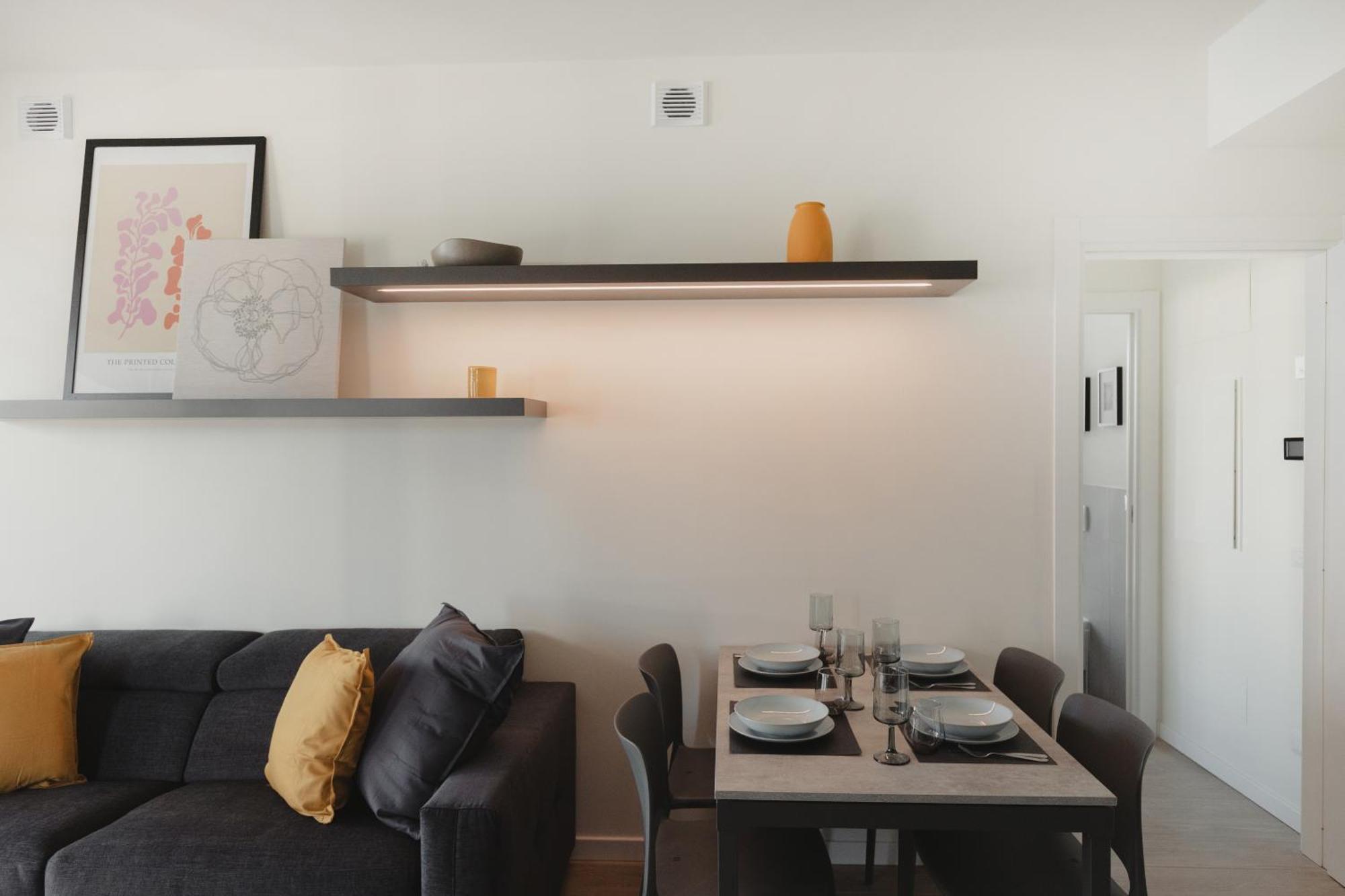 Gohost - Modern And Bright Apartments With Terrace And Balcony