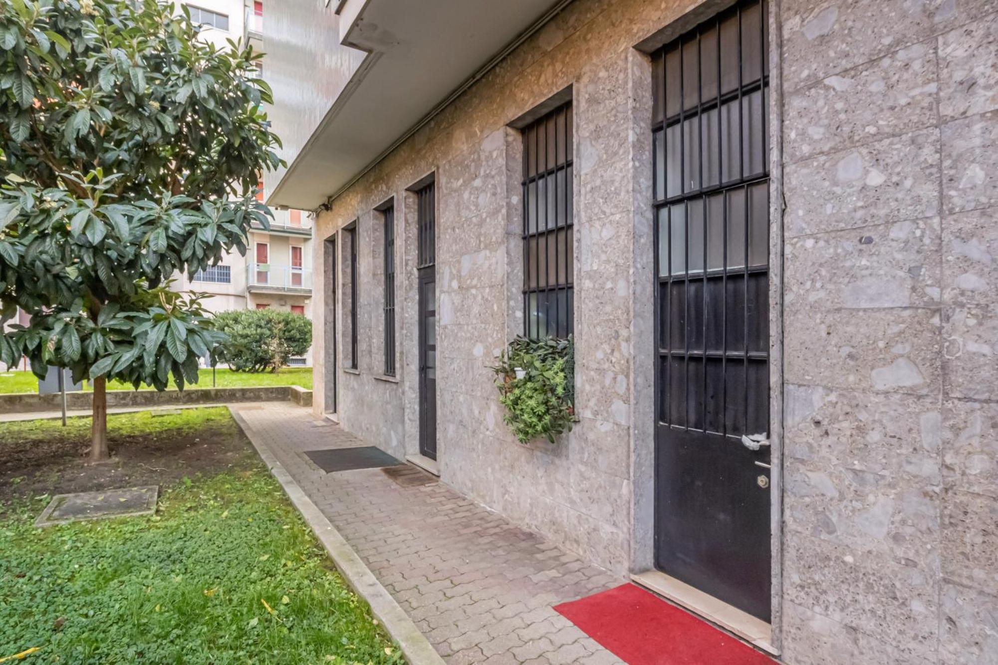 Ca' Granda M5 & Bicocca Apartment *