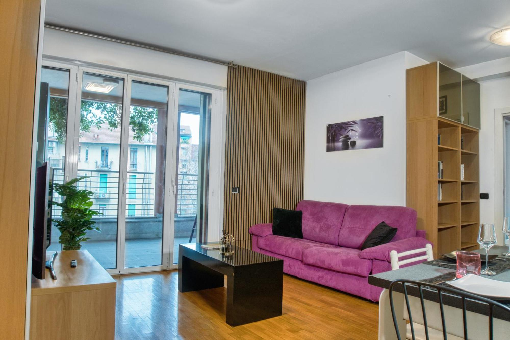 Cozy And Charming 2-bedroom In Isola With Big Terrace *