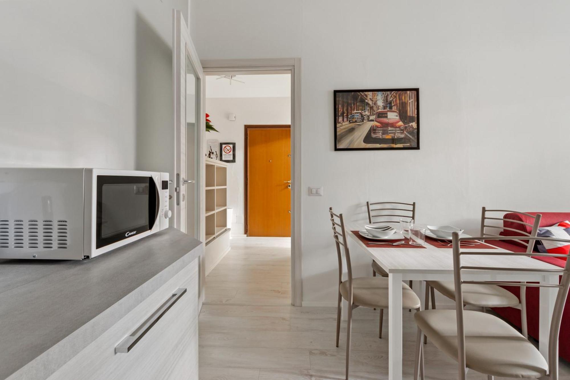 Bwr - Near Mico, Alberti Apartment *