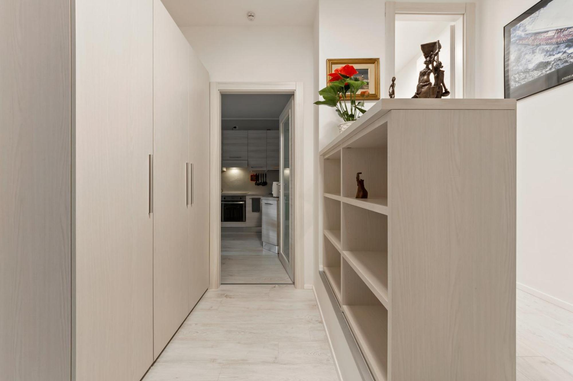 Bwr - Near Mico, Alberti Apartment