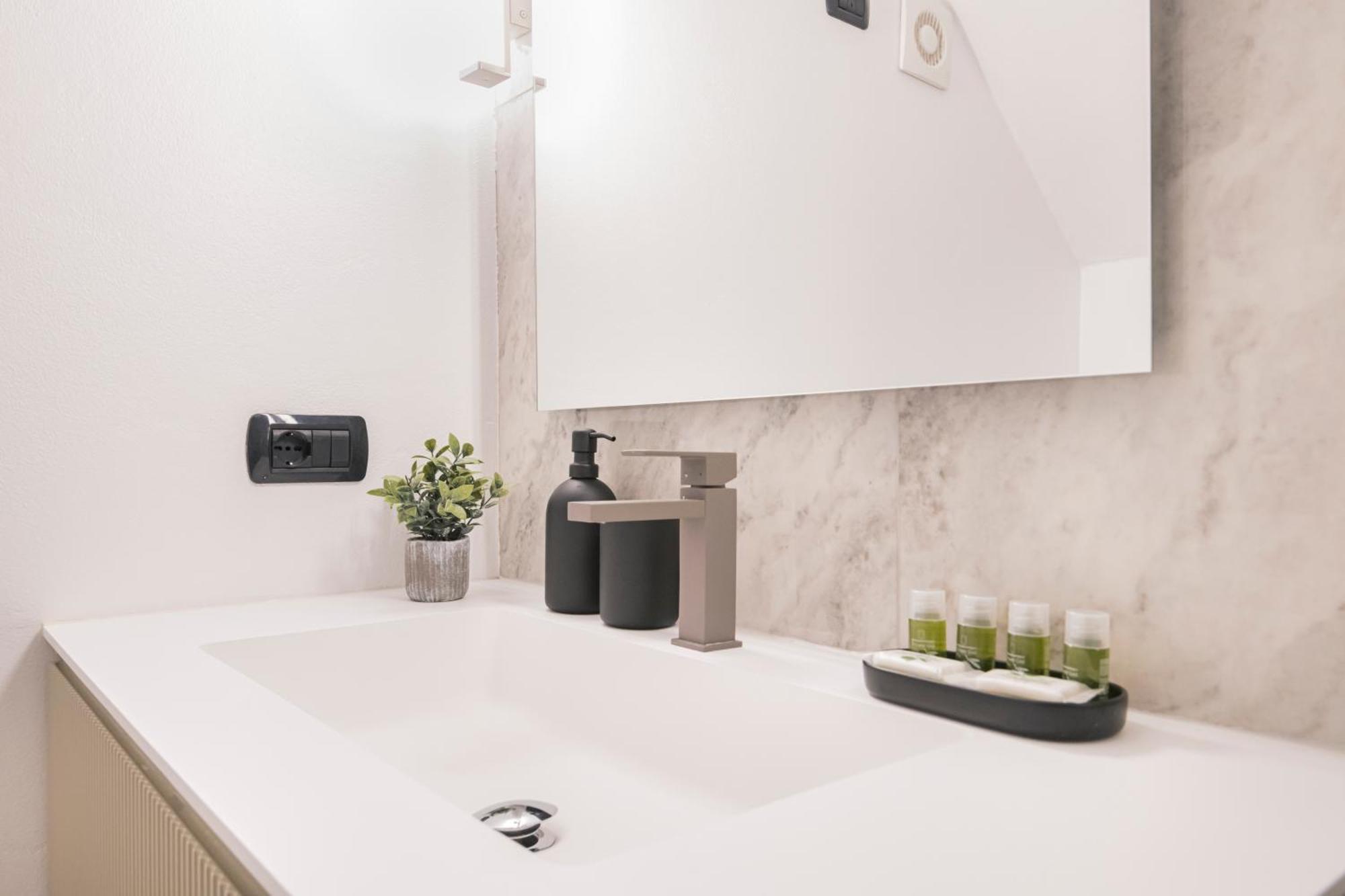 Prestigioso Piazza Duomo By Easylife *