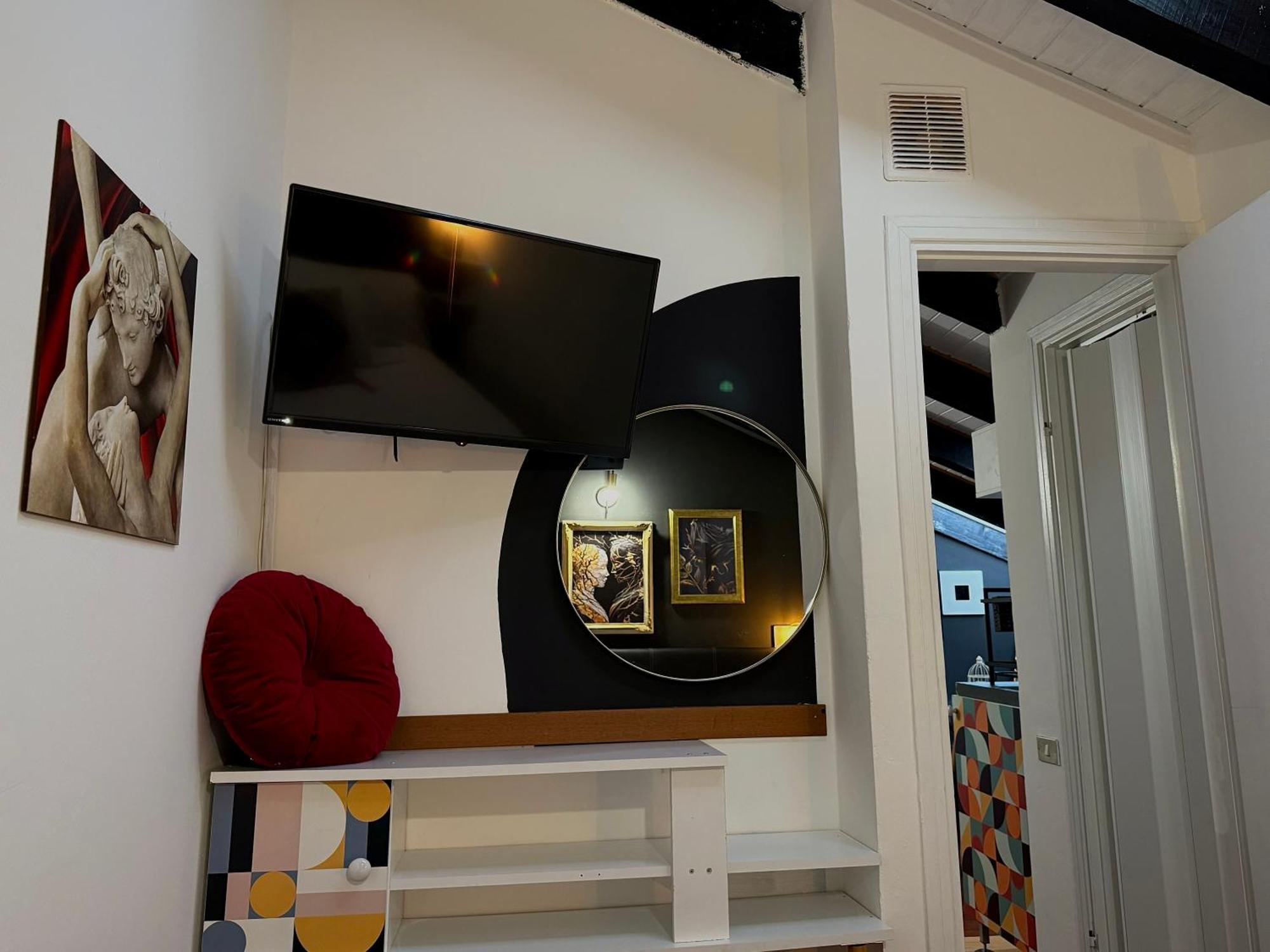 Apartment Hosting Dreams Attics - Duomo