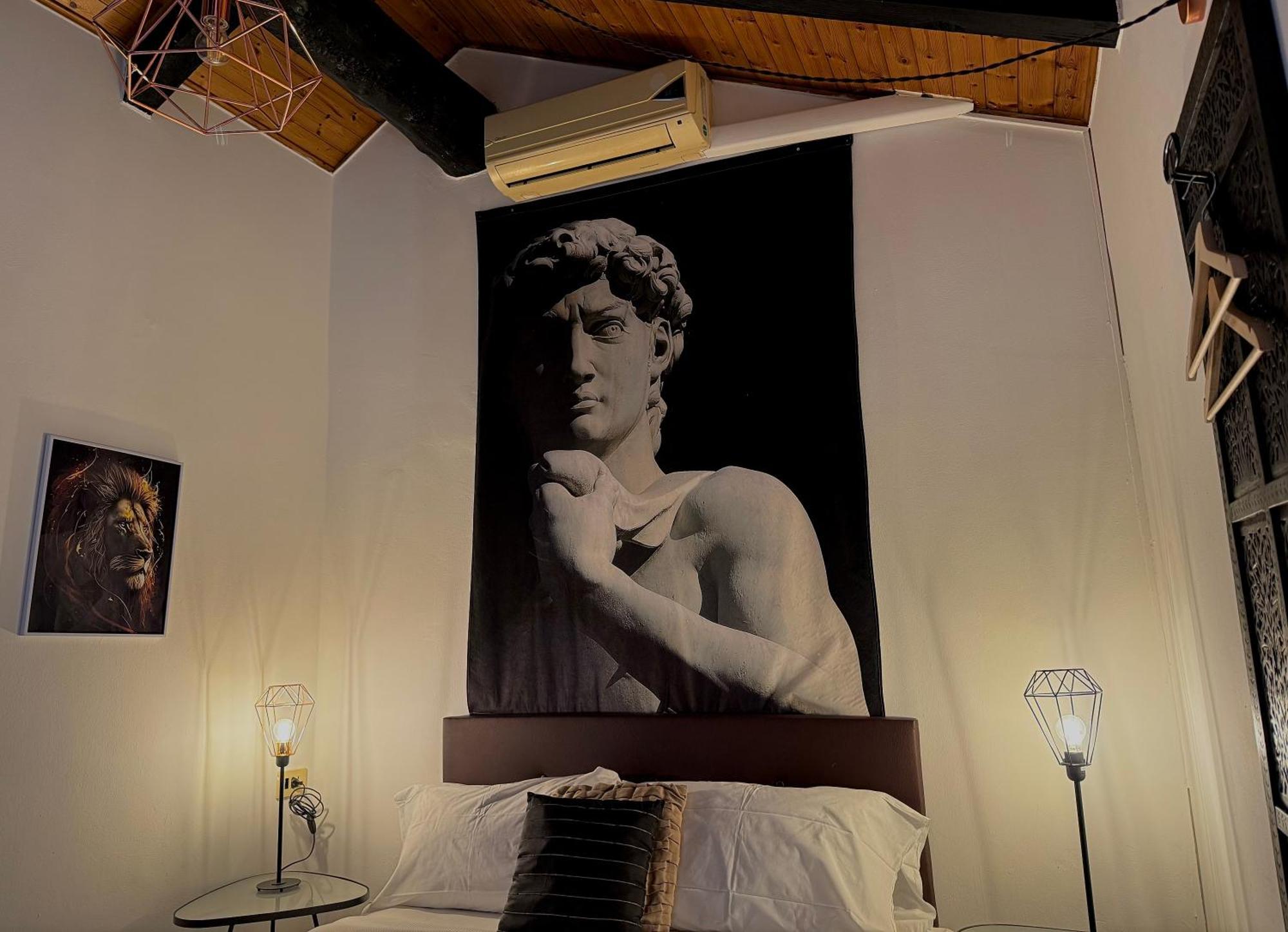 Hosting Dreams Attics - Duomo Apartment *