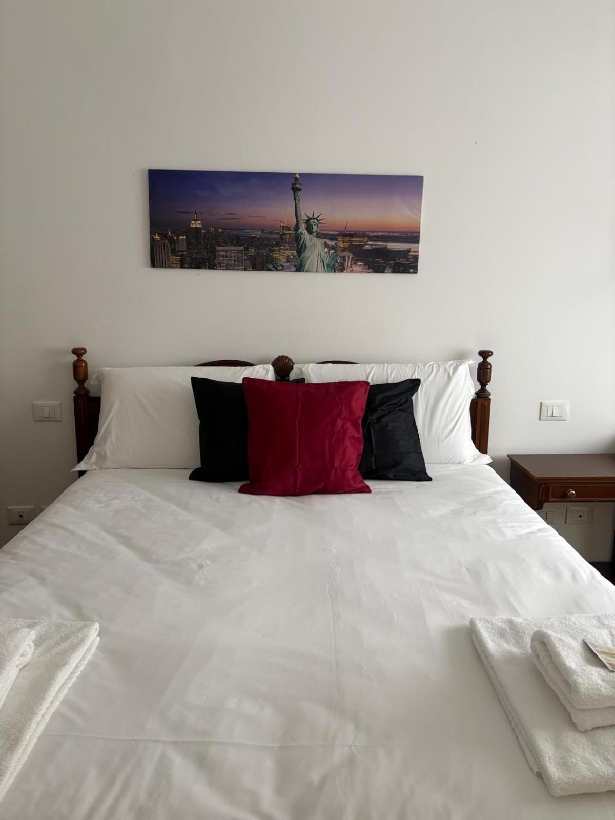 Bocconi - Porta Romana 4 Da Letto Con 2 Bagni Privati * Milano
