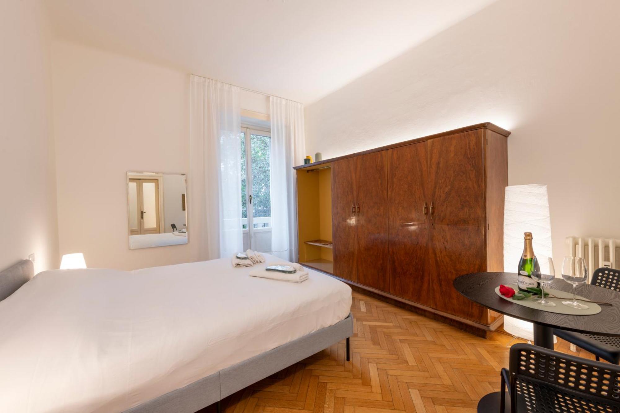 Apartment Ercole Ferrario 12 - Ampio E Luminoso *