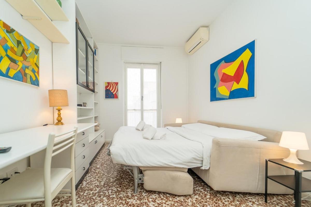 Apartment Bright In *