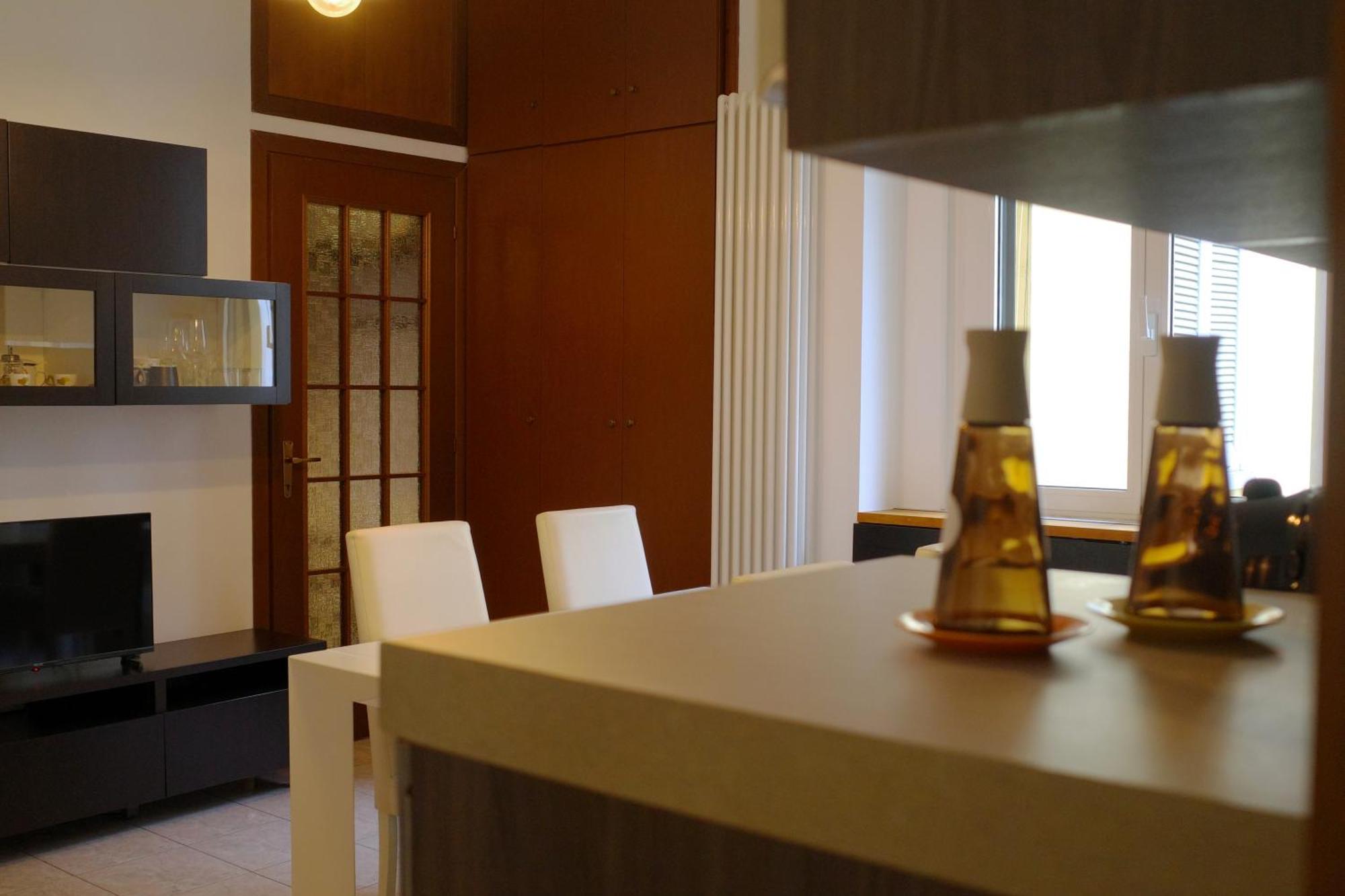 Bwr - Two-room Near The Station, Venini * Milão