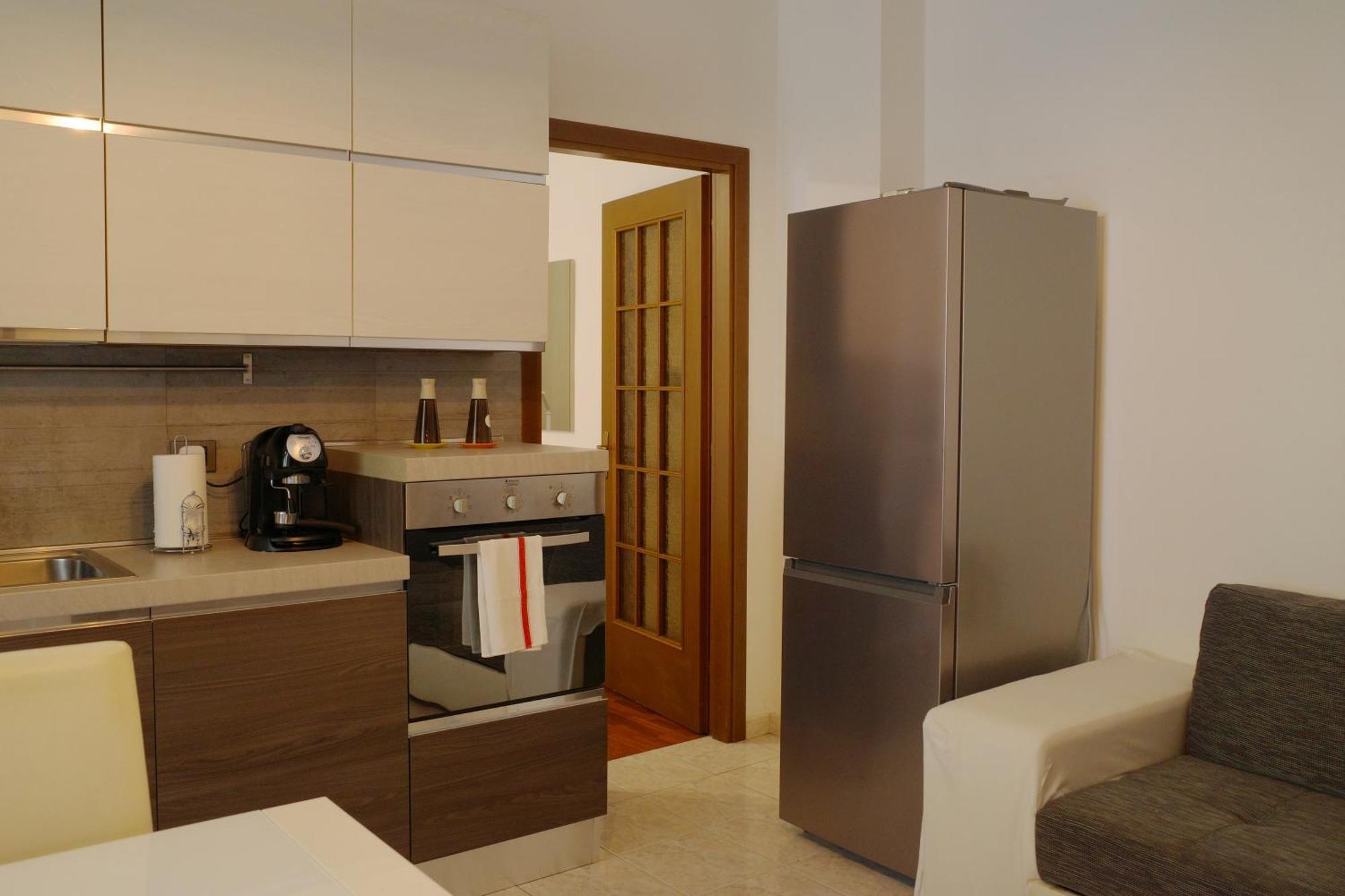 Bwr - Two-room Near The Station, Venini *