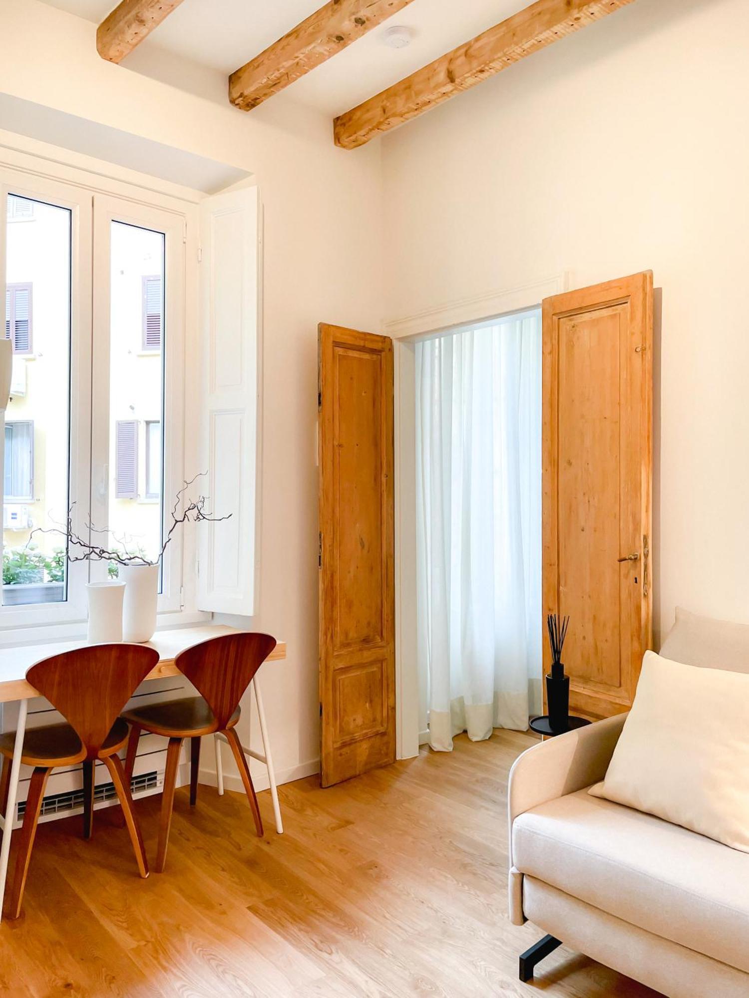Apartment In San Agostino Milan