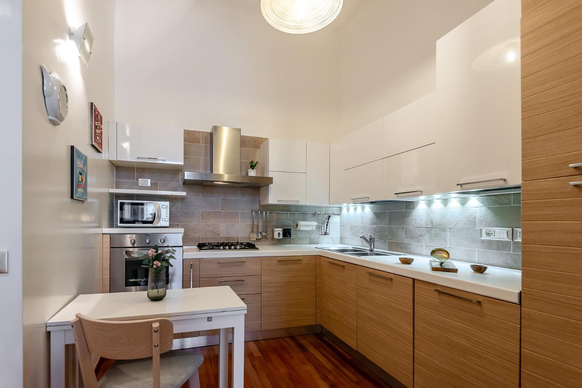 Stayeasy Montenero48 - Portaromana Center * Milan