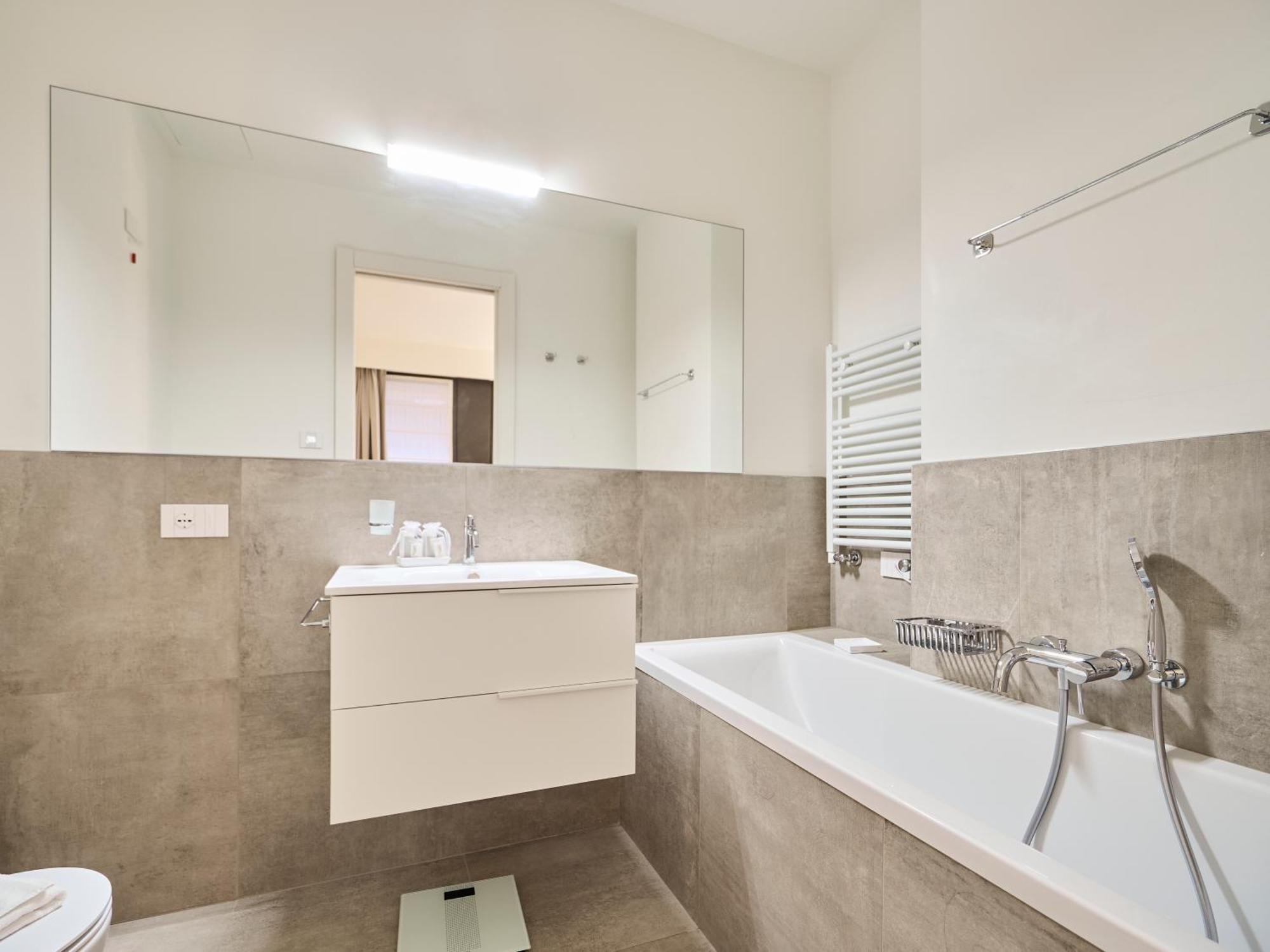 Stylish Two Bedrooms Washington 4th Floor - Mirable Pm Apartment *