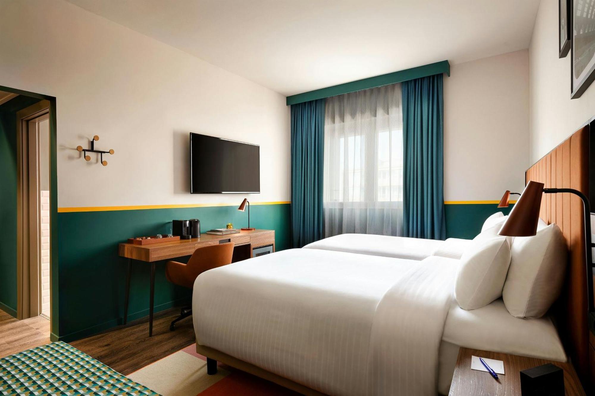 Duo Porta Nuova, A Tribute Portfolio 4*