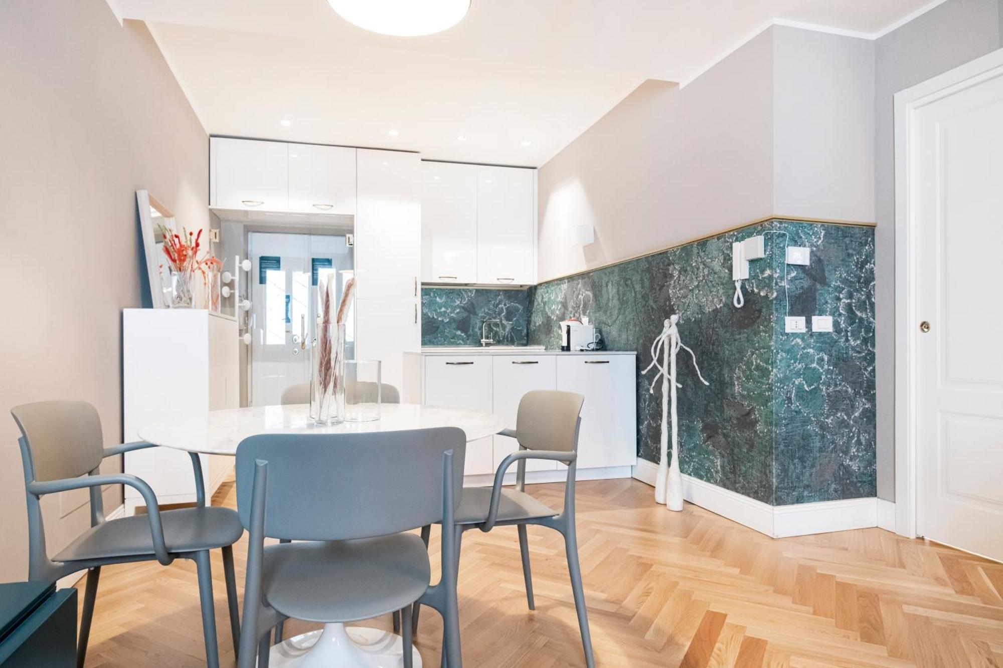 Beautiful And Spacious House In Corso By Easylife Apartment