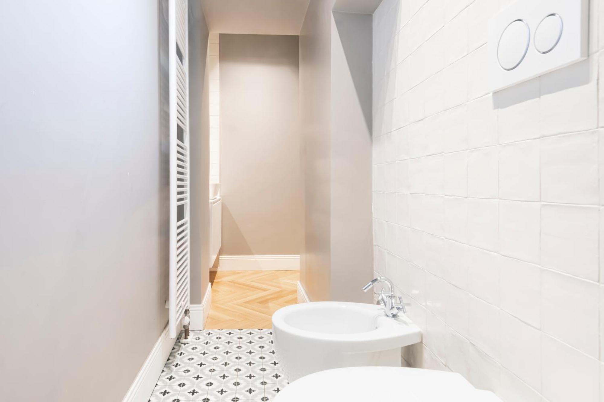 Beautiful And Spacious House In Corso By Easylife Milan