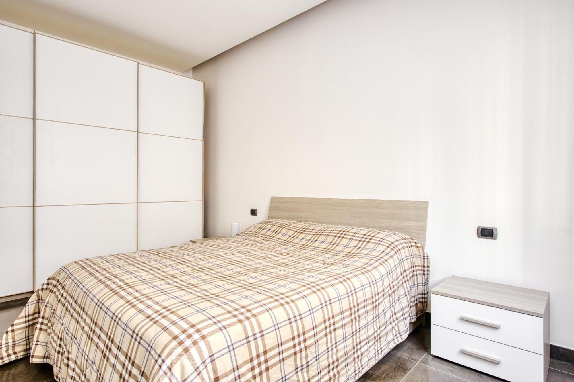 Apartment In Citta Studi 3 Pax *