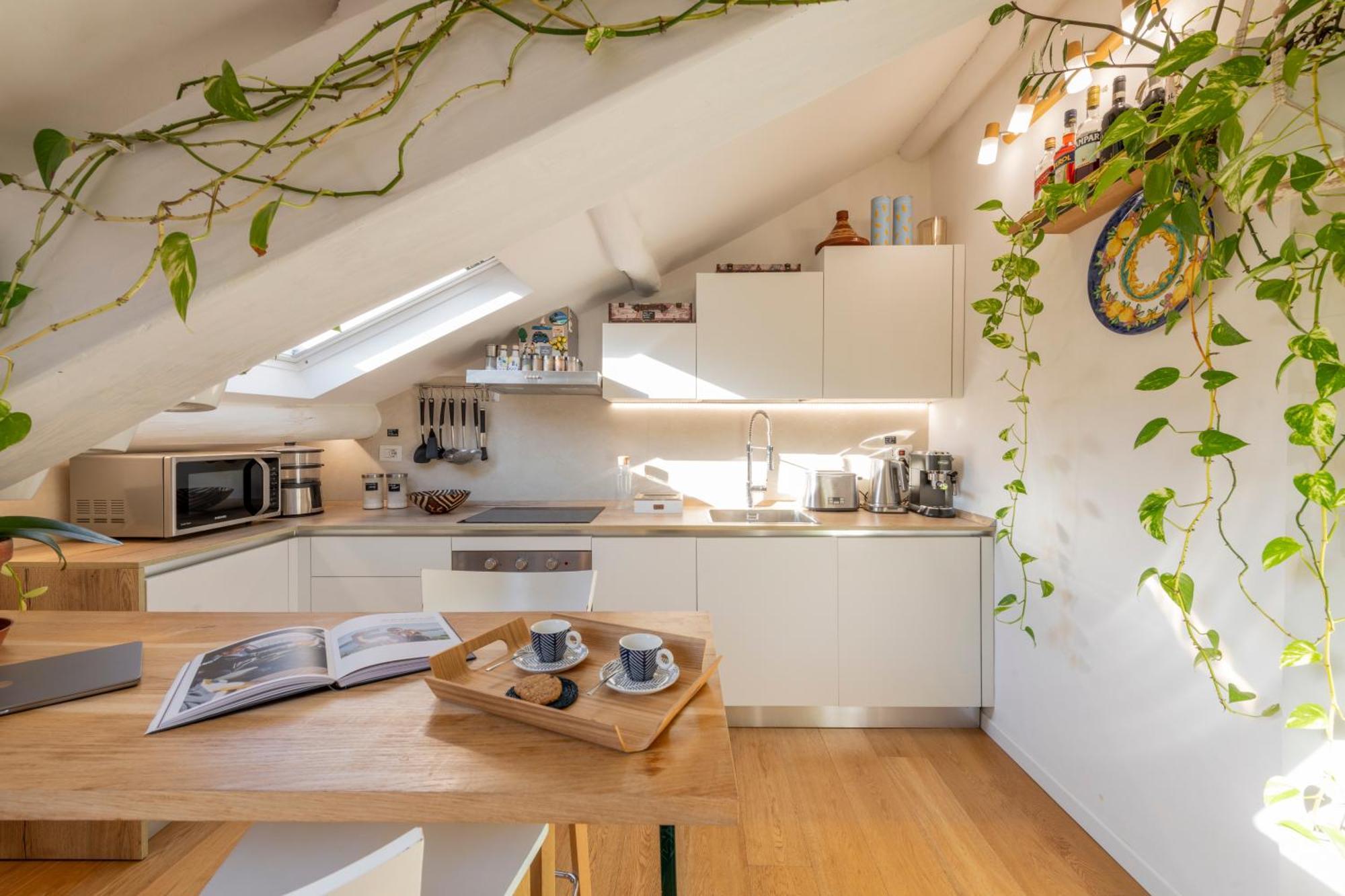 Bright Penthouse Attic In The Heart Of * Milano