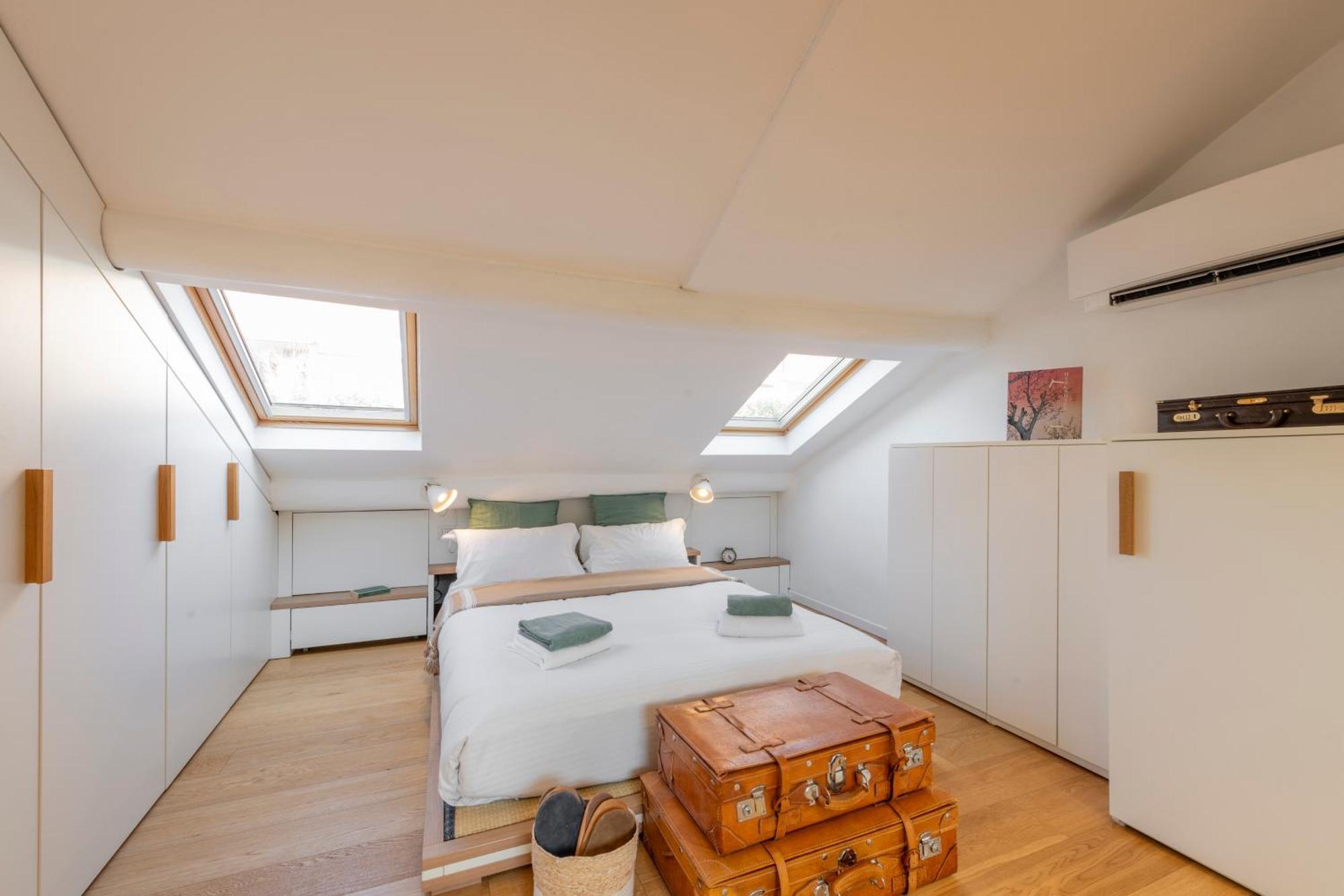 Bright Penthouse Attic In The Heart Of * Milano