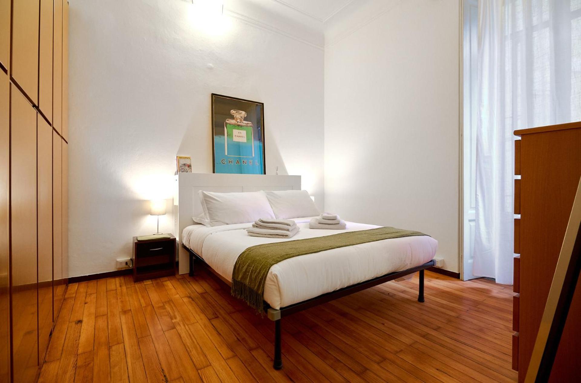 Apartment Isola Suite, Urban Retreat In *
