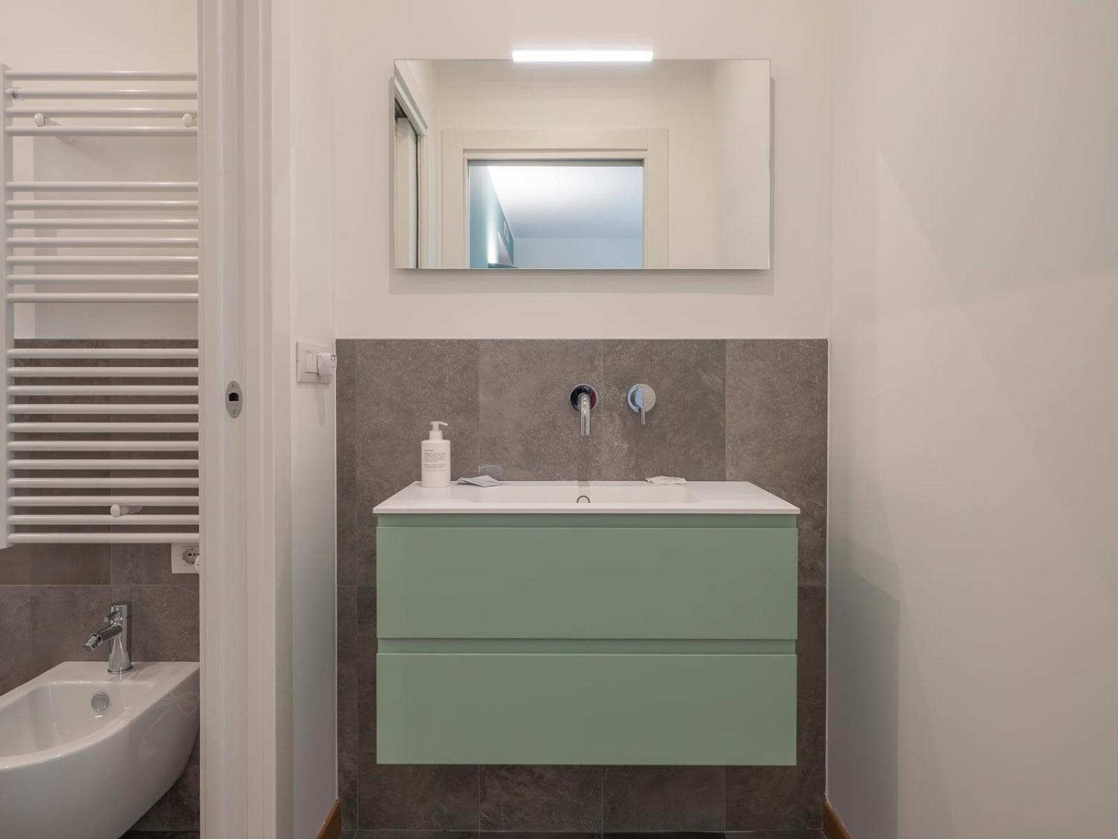 Crovato's Palace - Design E Comfort Nel Cuore Di Milan