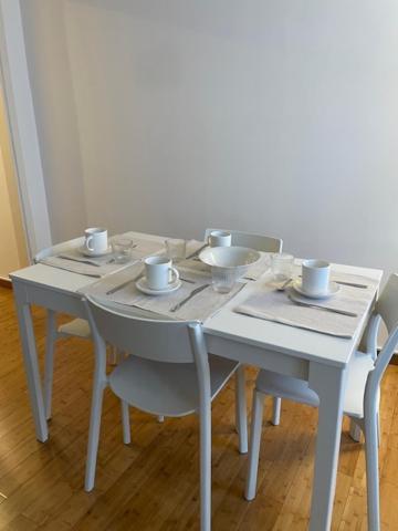 Two-room San Babila Apartment Milan