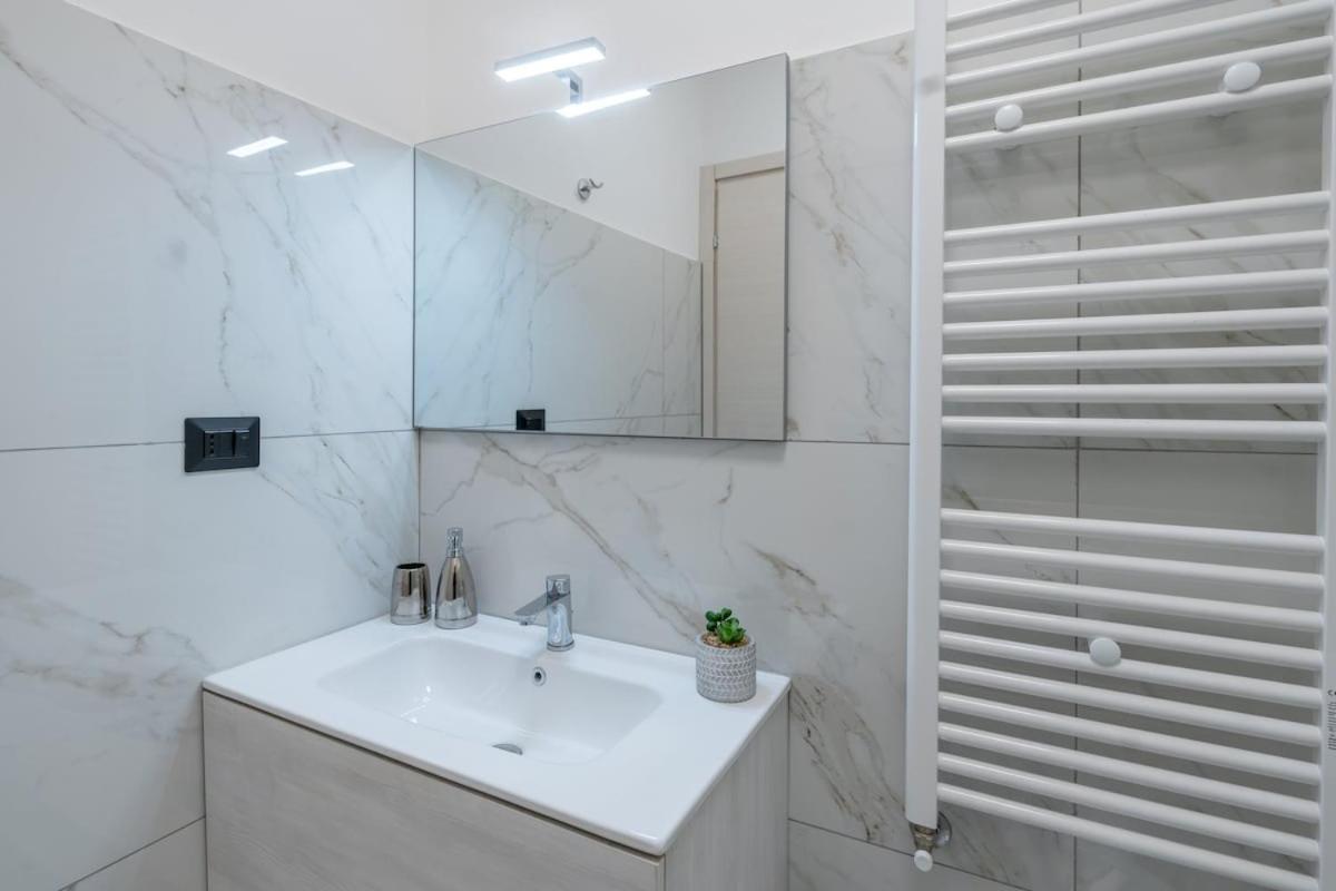 Apartment New With 4 Bedrooms