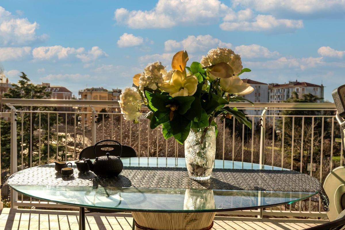 New With 4 Bedrooms * Milan