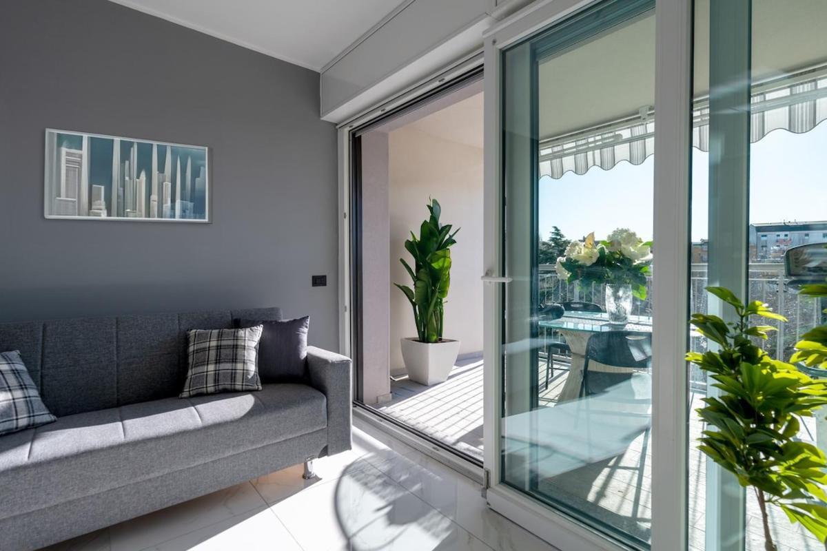 New With 4 Bedrooms