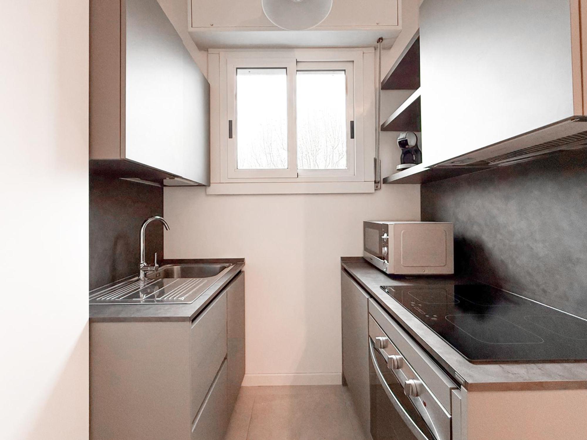 Free Park, 100m From San Siro, Derby Two-room Milan