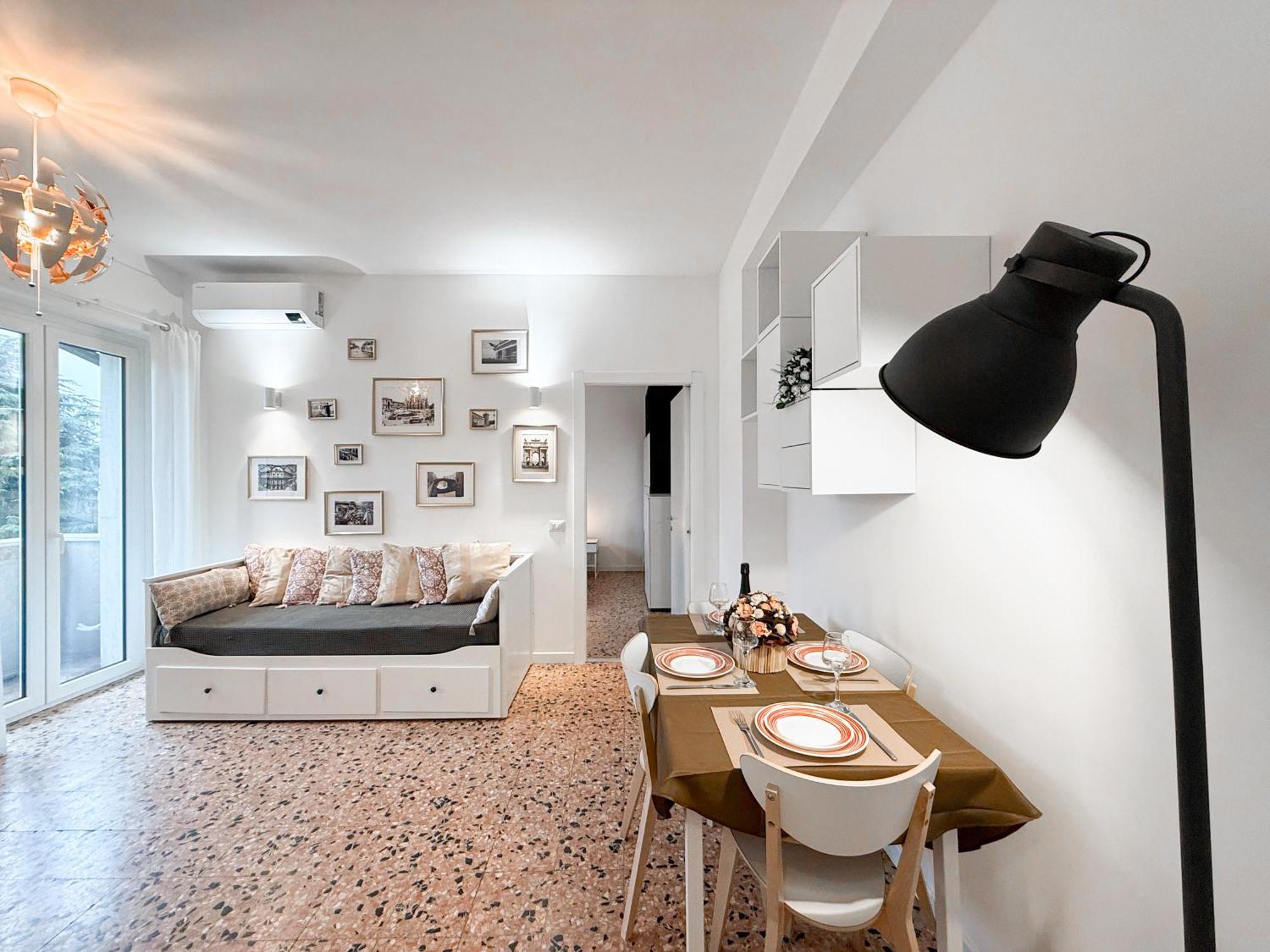 Free Park, 100m From San Siro, Derby Two-room Apartment