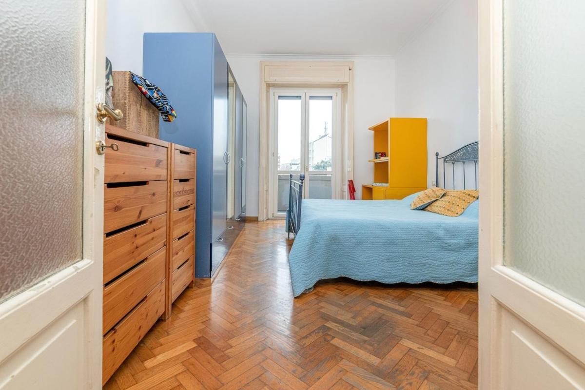 Mondrian Style House Apartment