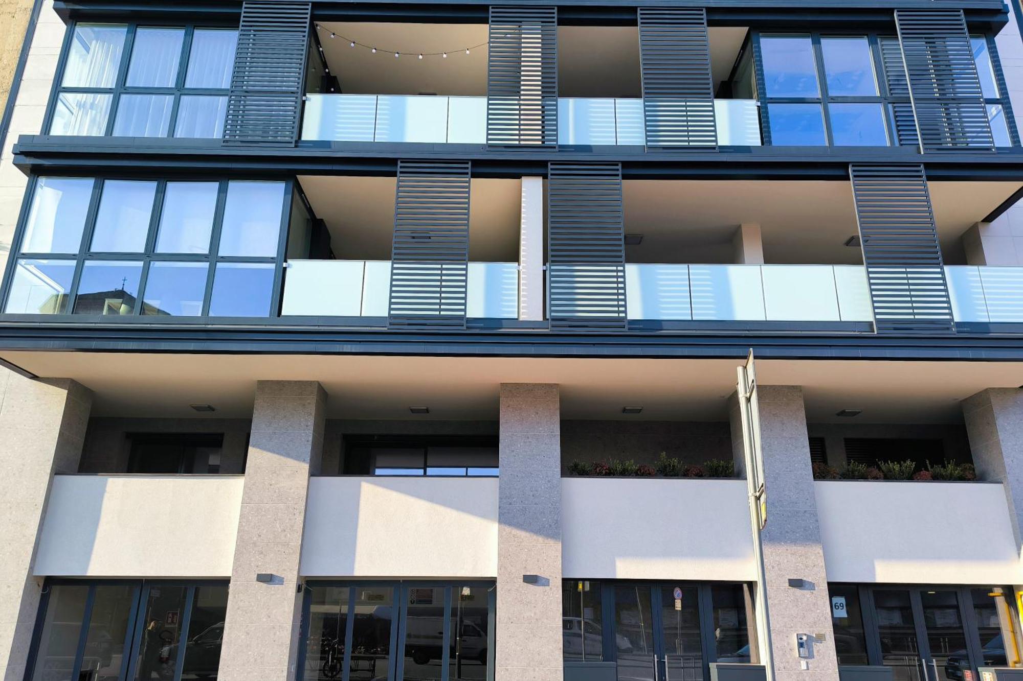 Apartment In Financial District 4 Pax Milan