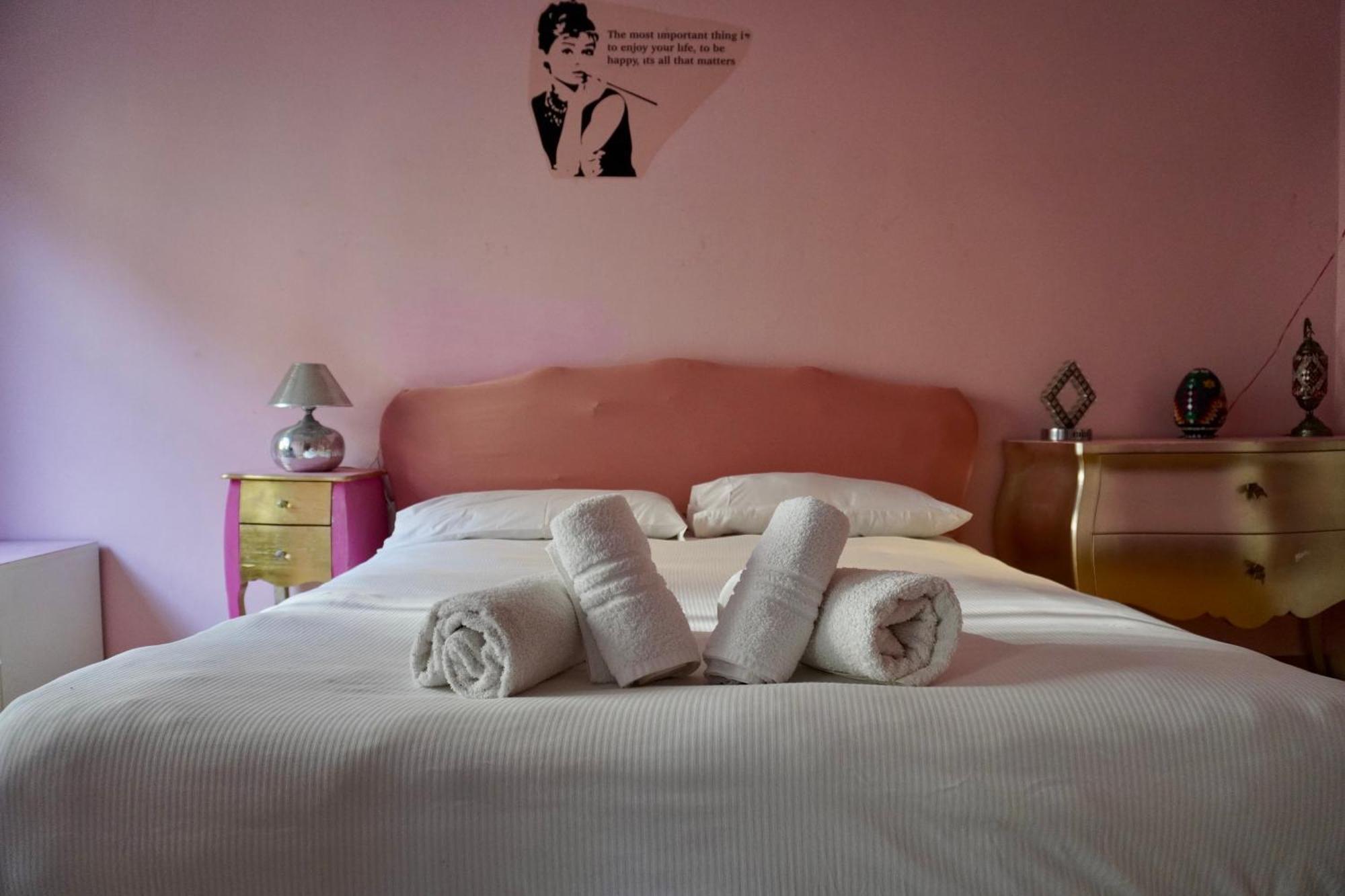 Apartment Eschilo In Rosa: Charme E Design Milan