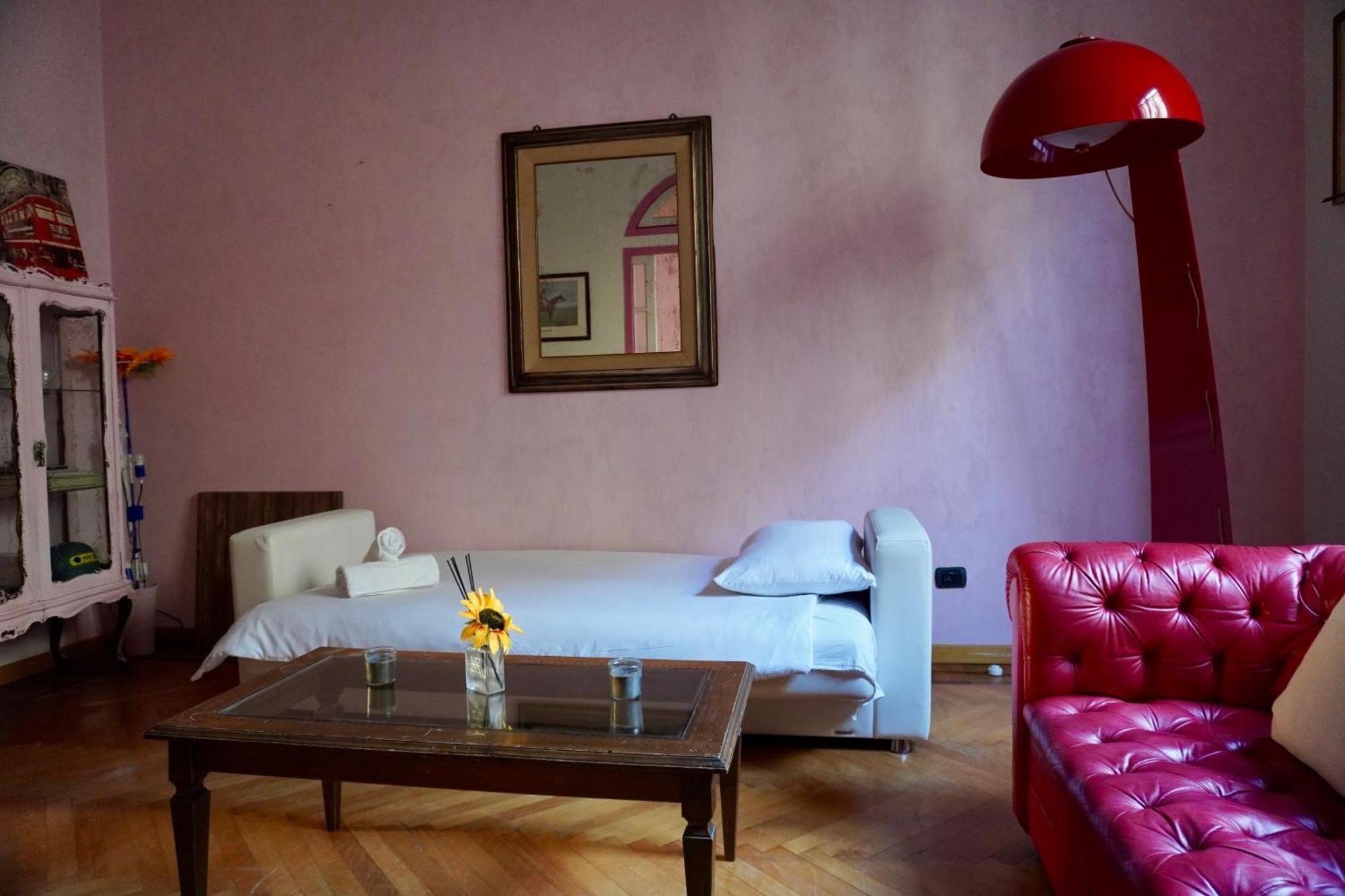 Eschilo In Rosa: Charme E Design Apartamento