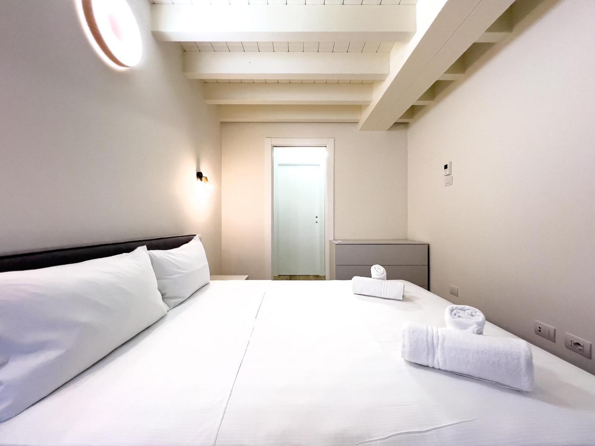 Appartamento Bright With Terrace And Pool