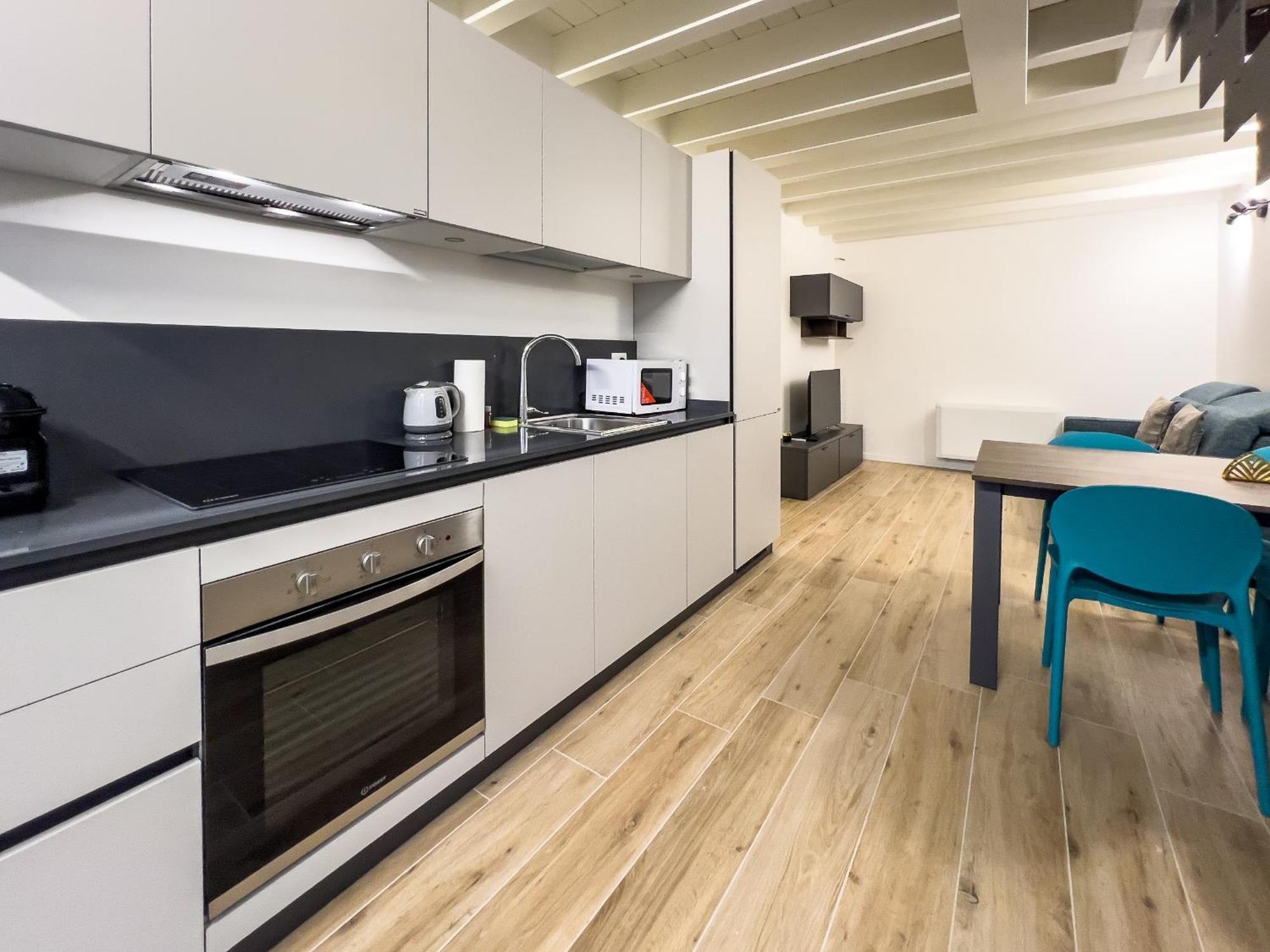 Bright With Terrace And Pool Milano