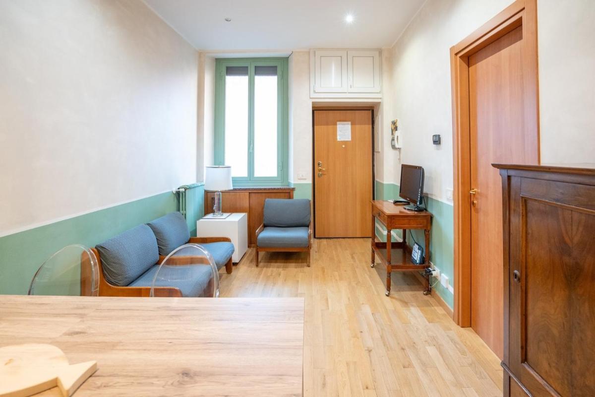 10 Min To Duomo New Chic Apt, 20 Min To Linate Apartment