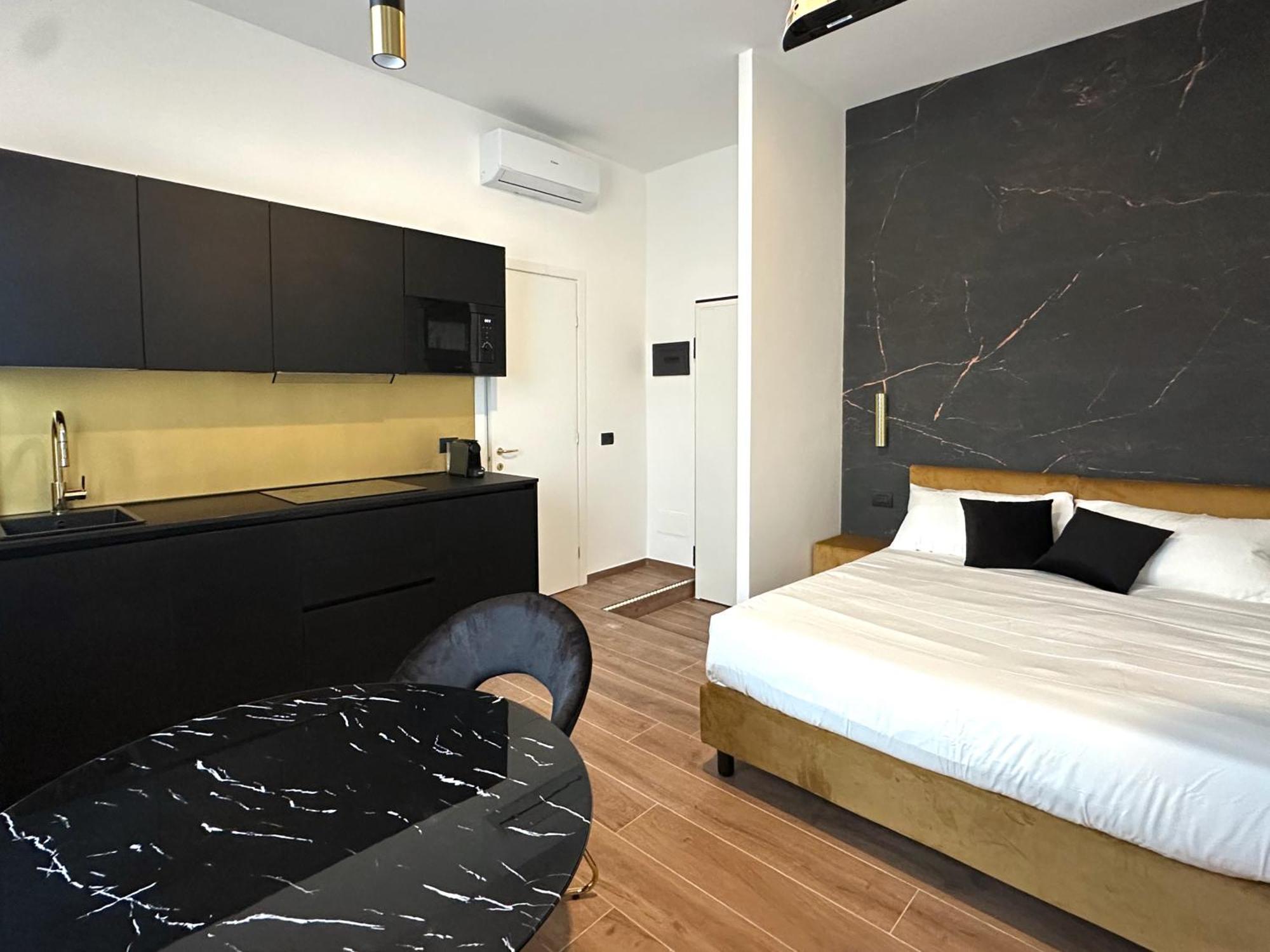 Maison Laurent * Milan